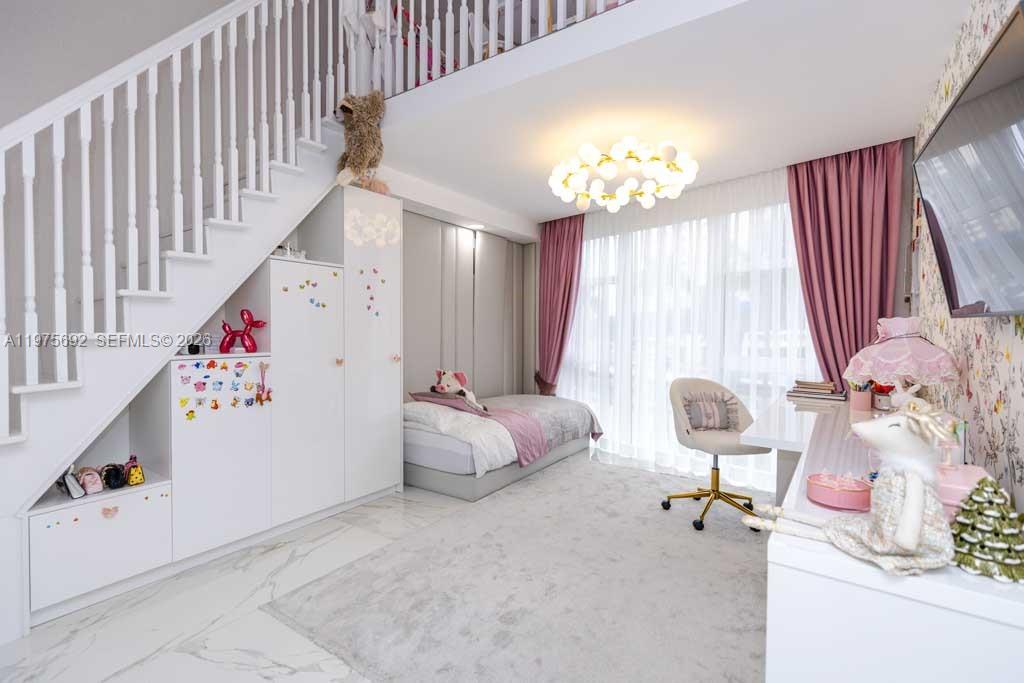 1800 S Ocean Dr #310 Hallandale Beach, FL 33009