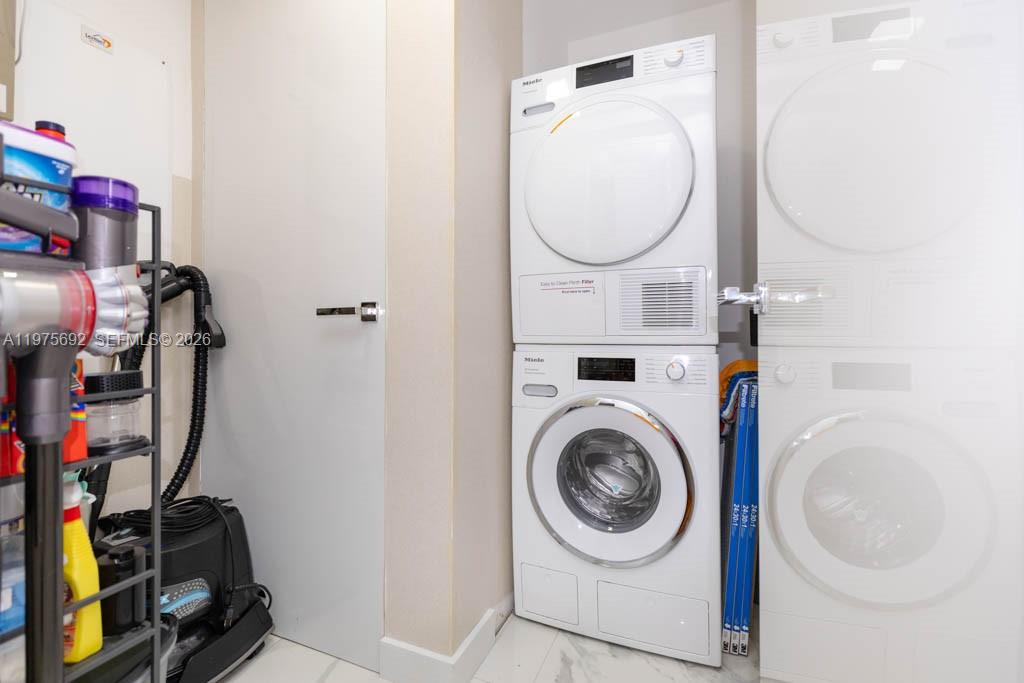 1800 S Ocean Dr #310 Hallandale Beach, FL 33009