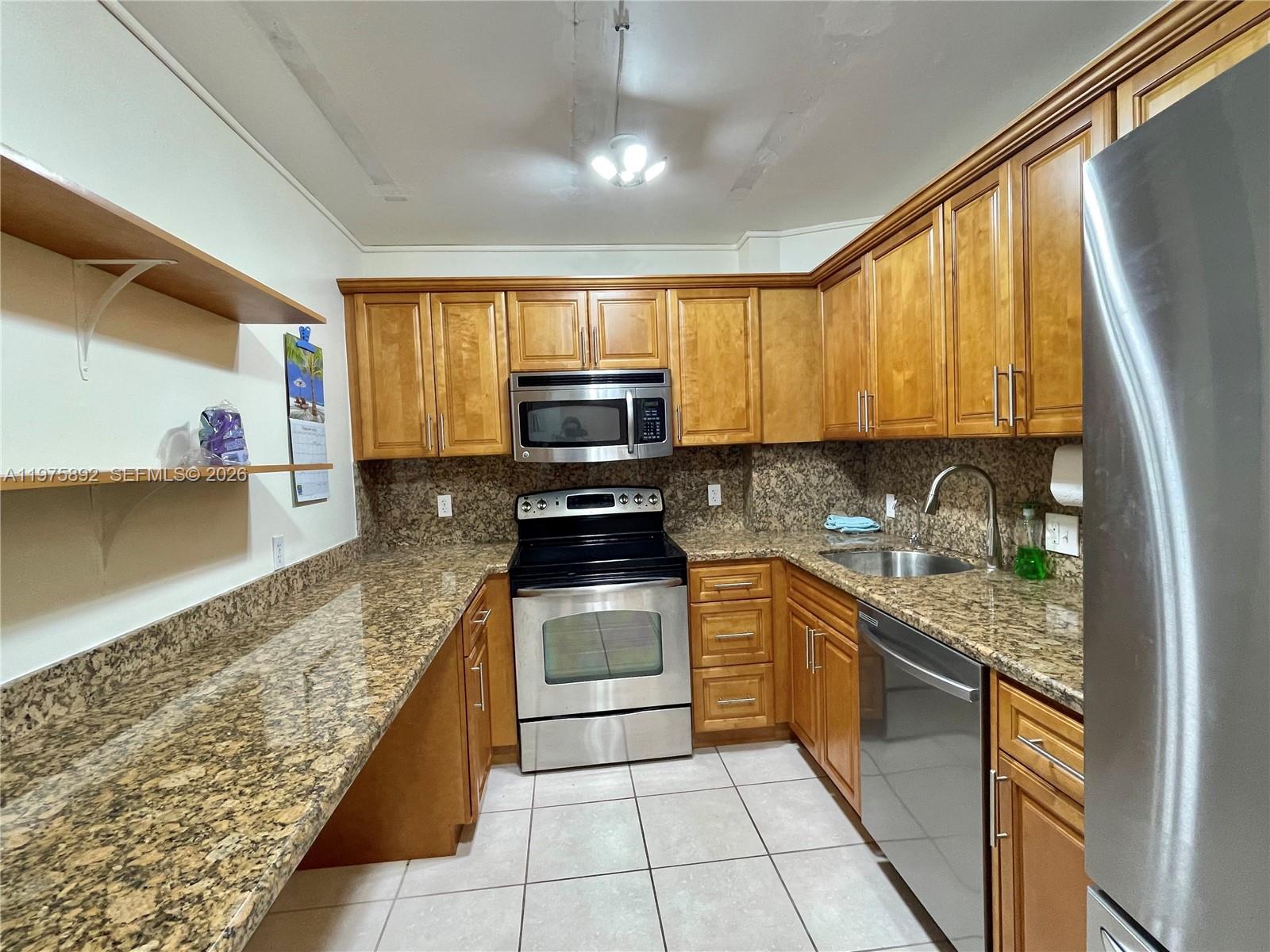 image Arlen House East9