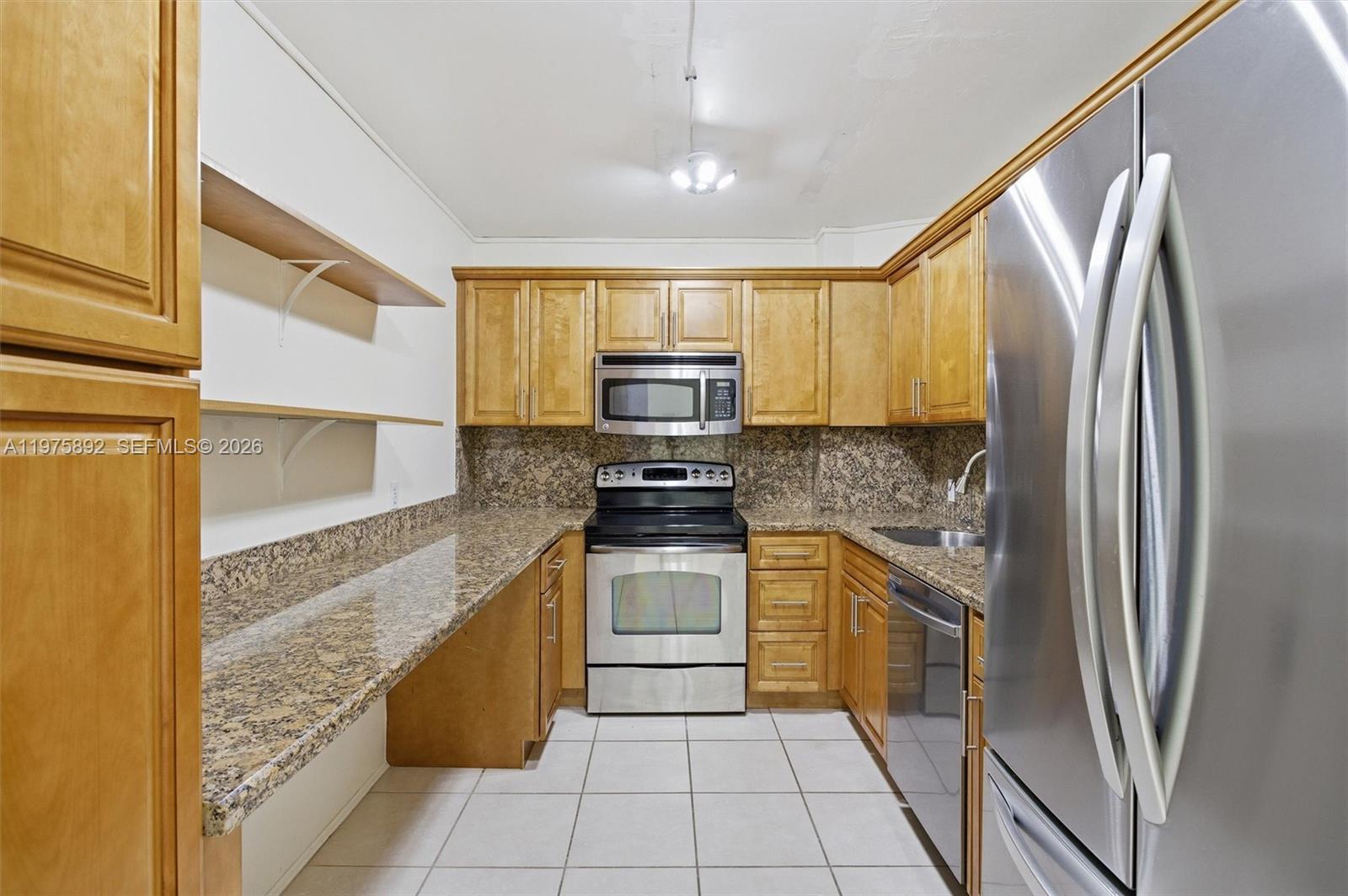 image Arlen House East10