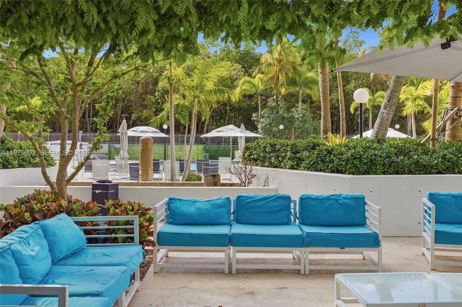 image Arlen House East22