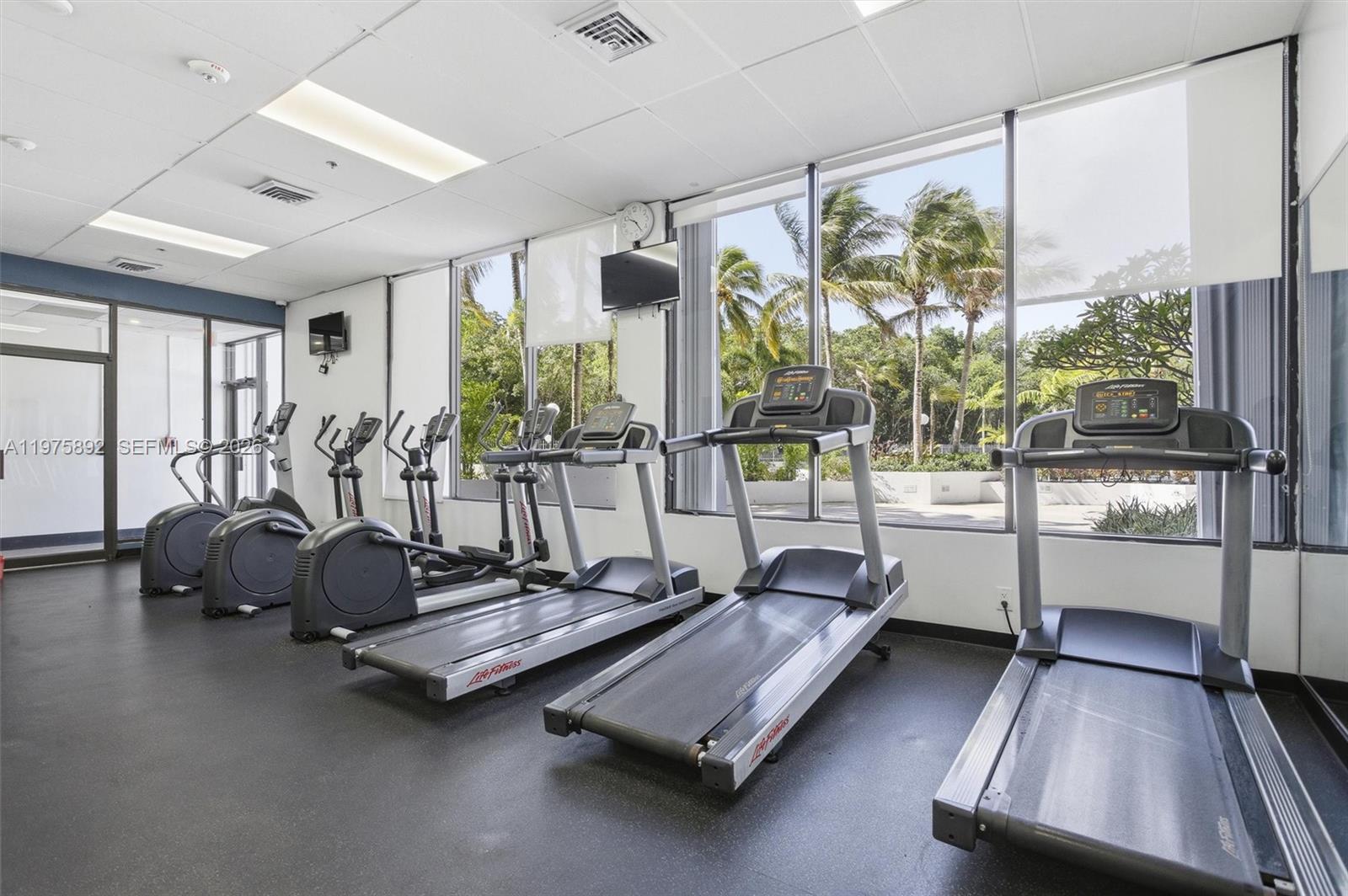 image Arlen House East23