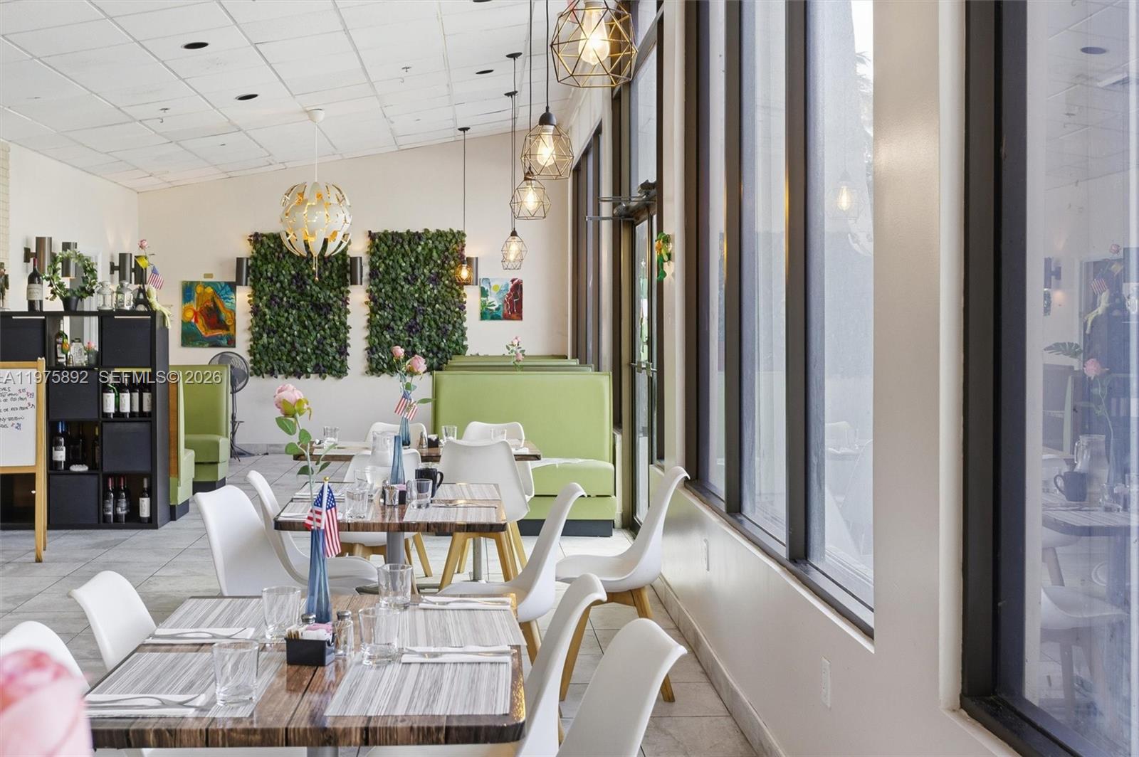 image Arlen House East27