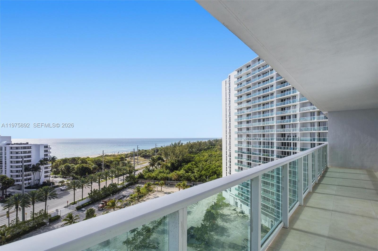 image Arlen House East3