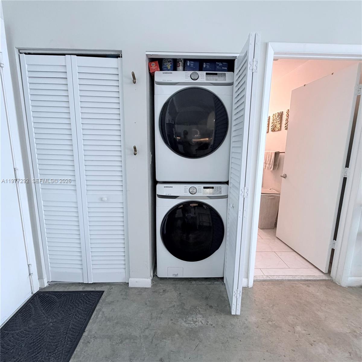 133 NE 2nd Ave #2009 Miami, FL 33132