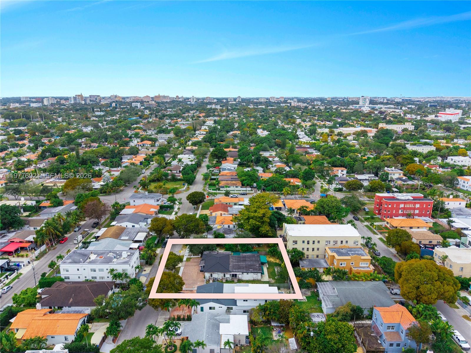 1761 SW 14th St Miami, FL 33145