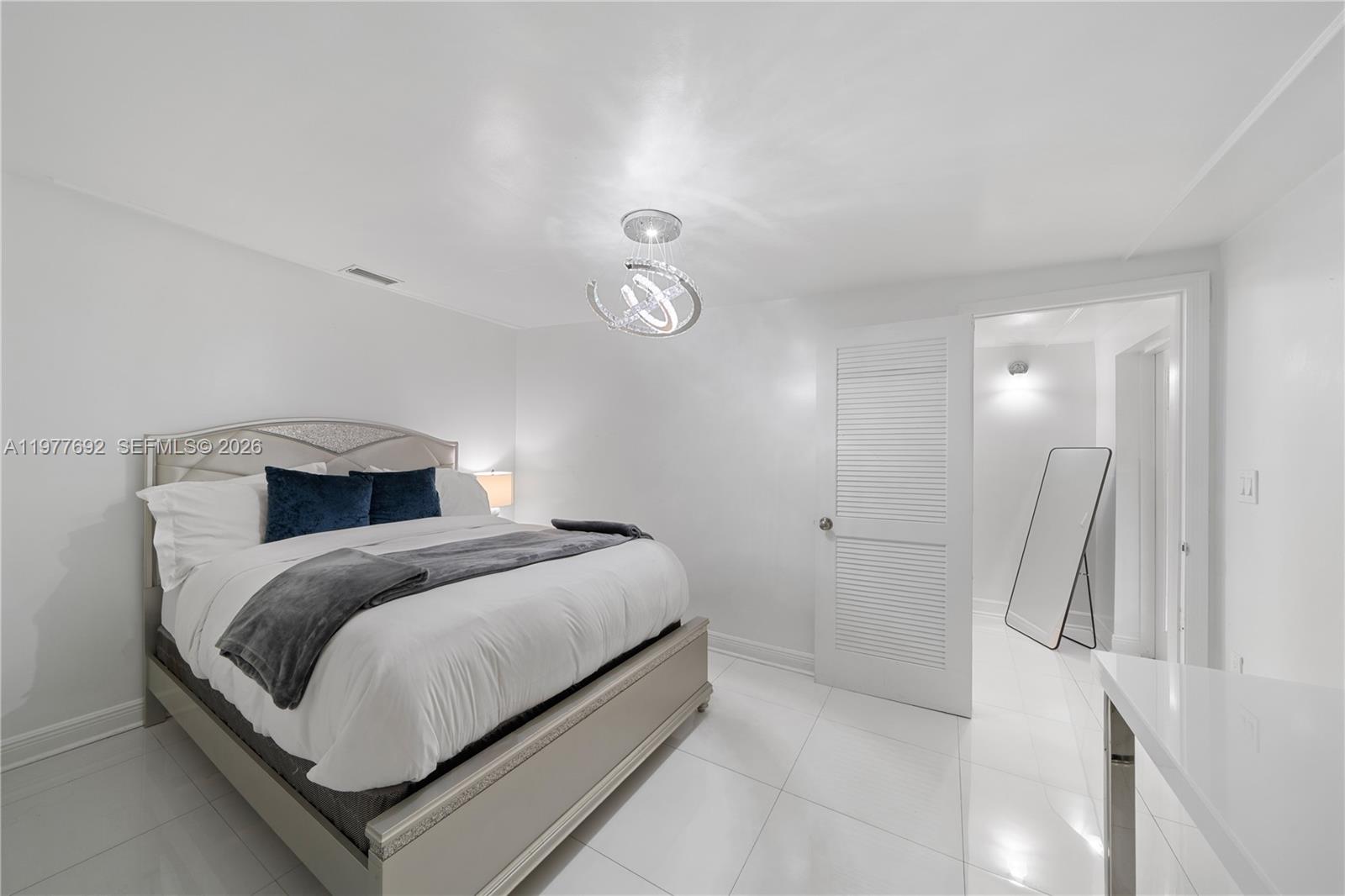 1761 SW 14th St Miami, FL 33145