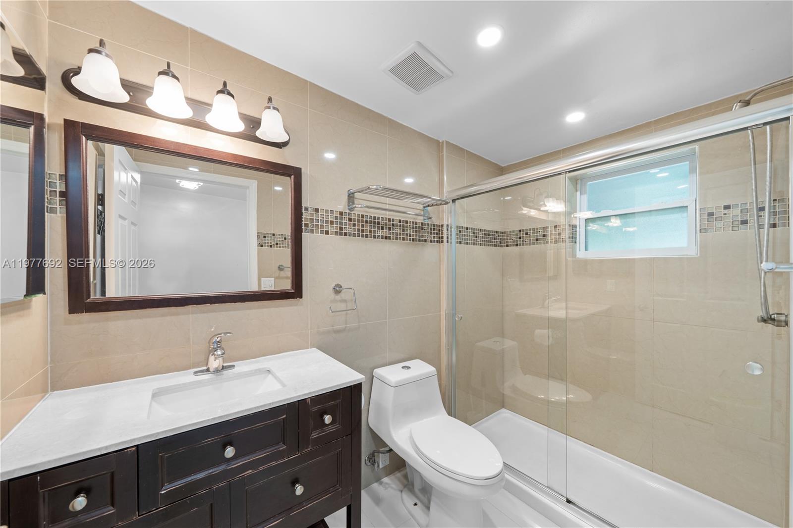 1761 SW 14th St Miami, FL 33145