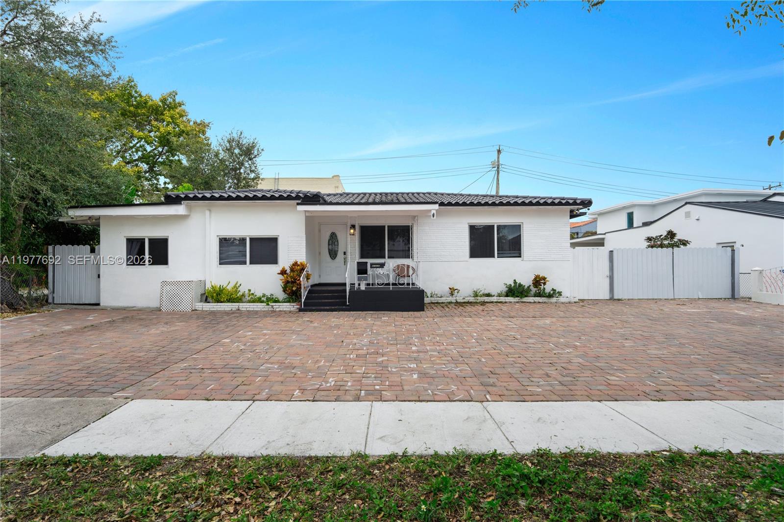 1761 SW 14th St Miami, FL 33145