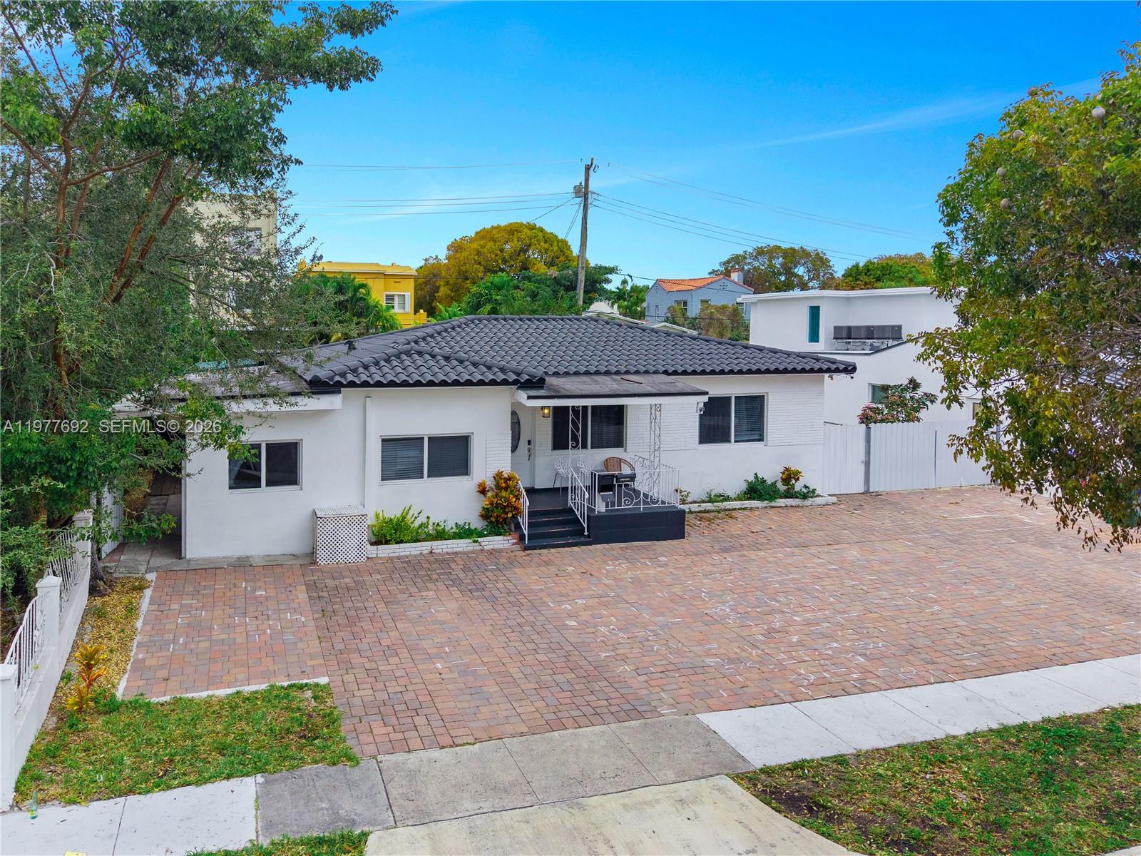 1761 SW 14th St Miami, FL 33145