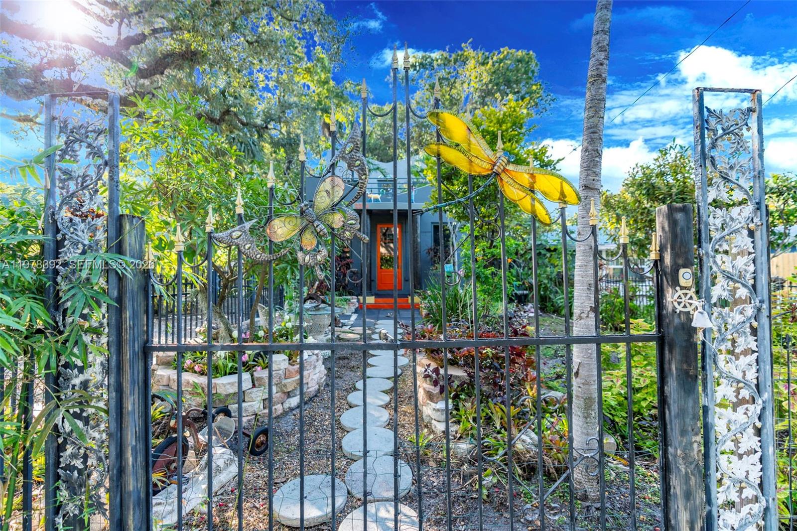 2361 SW 18th Ave Fort Lauderdale, FL 33315