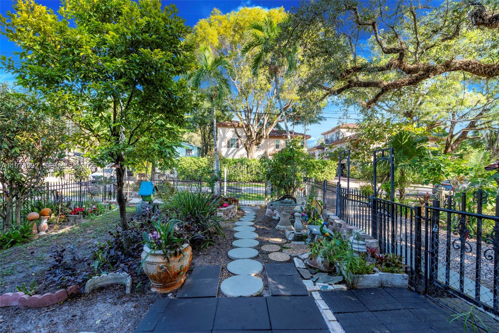 2361 SW 18th Ave Fort Lauderdale, FL 33315