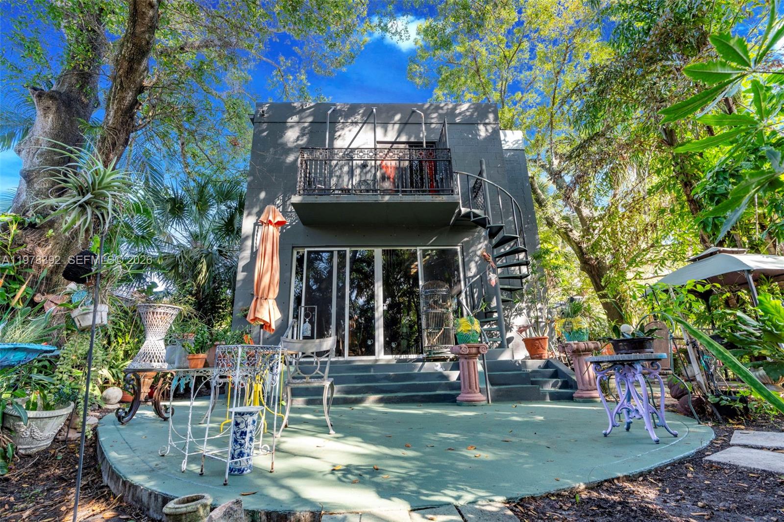 2361 SW 18th Ave Fort Lauderdale, FL 33315