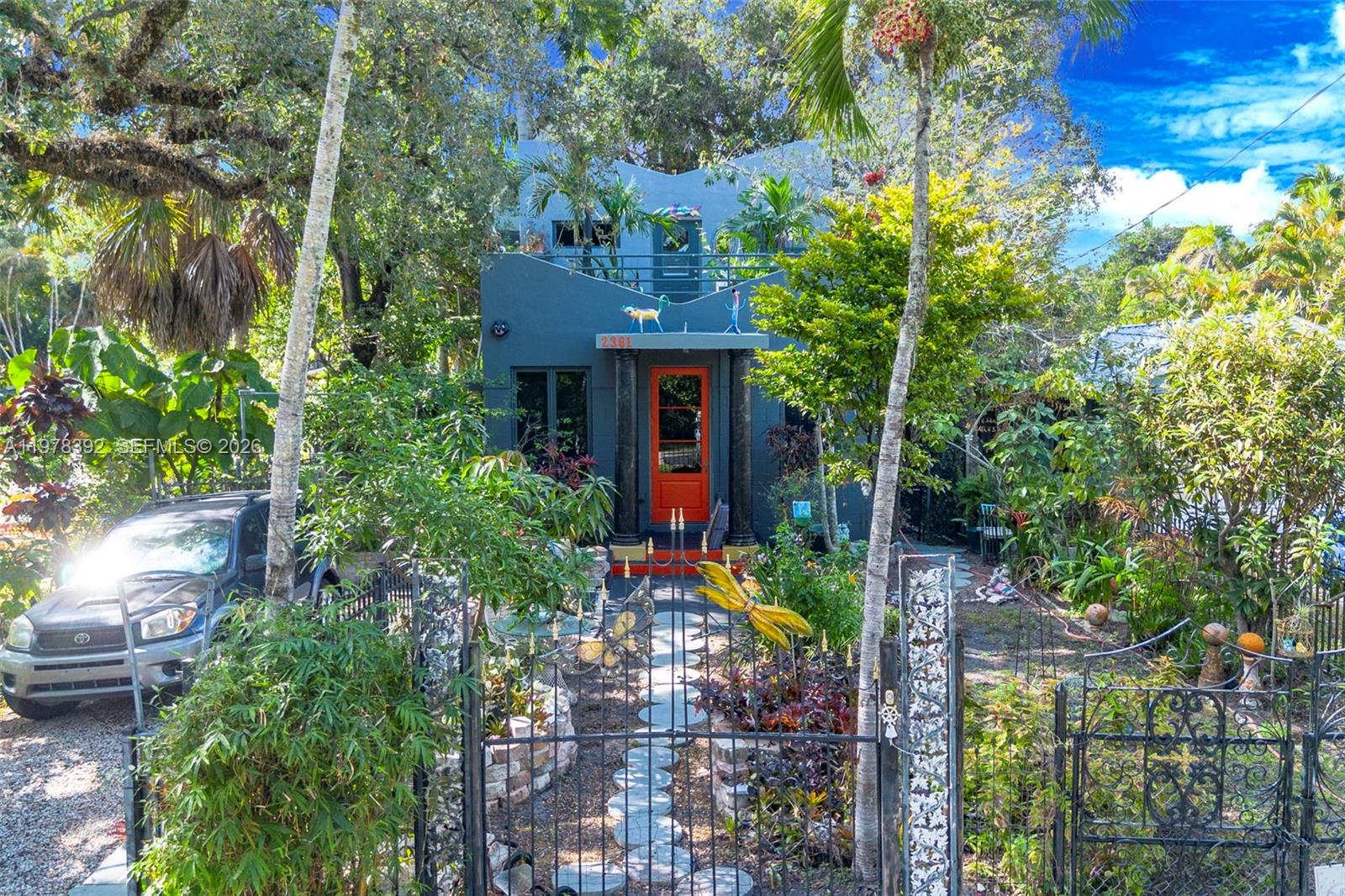 2361 SW 18th Ave Fort Lauderdale, FL 33315