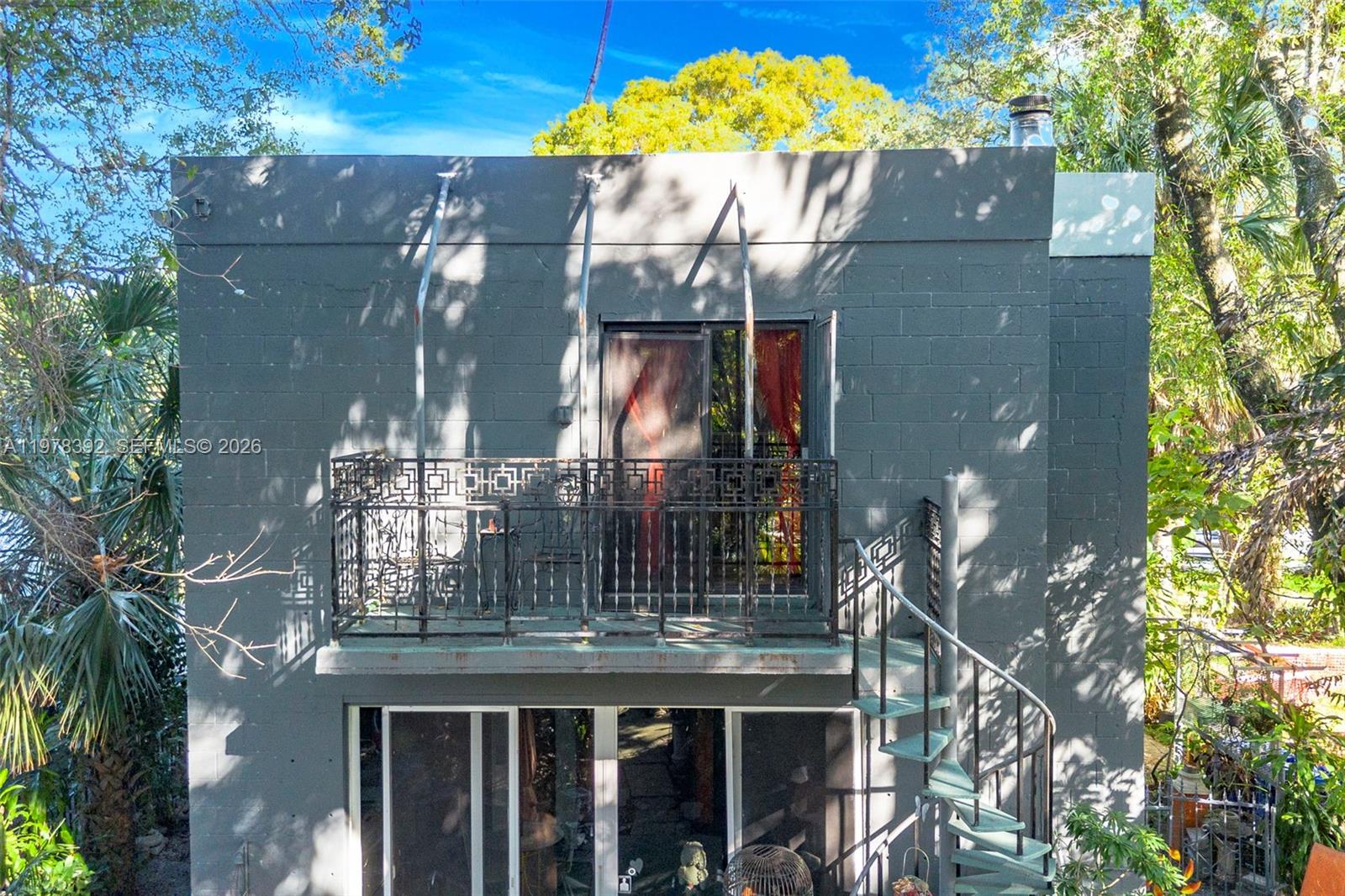 2361 SW 18th Ave Fort Lauderdale, FL 33315