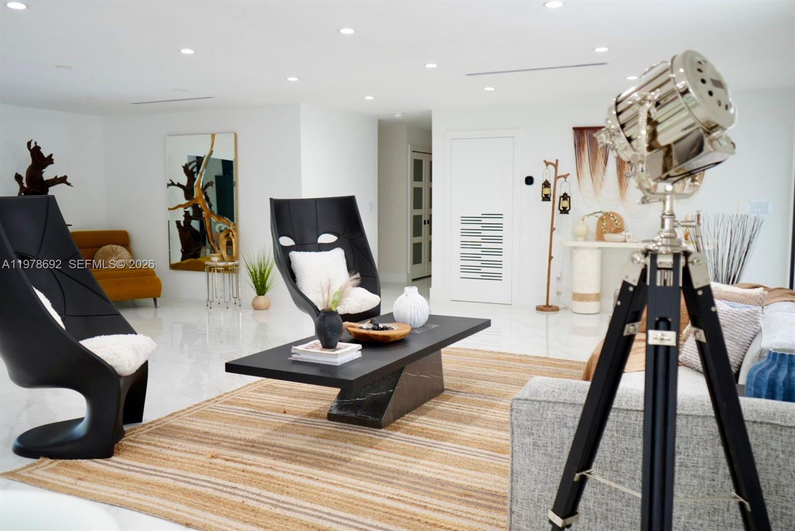 9351 SW 88th Ter Miami, FL 33176