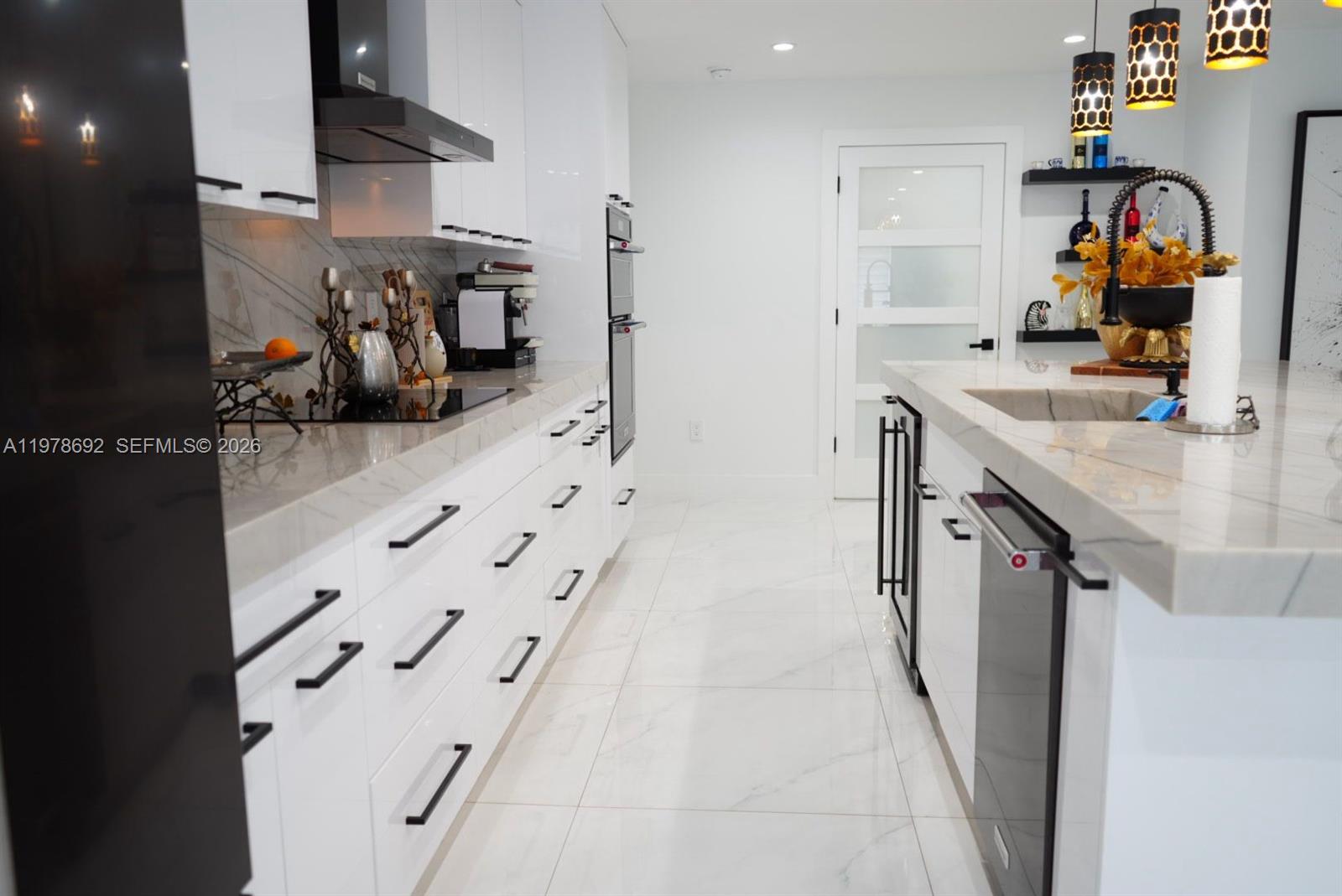 9351 SW 88th Ter Miami, FL 33176