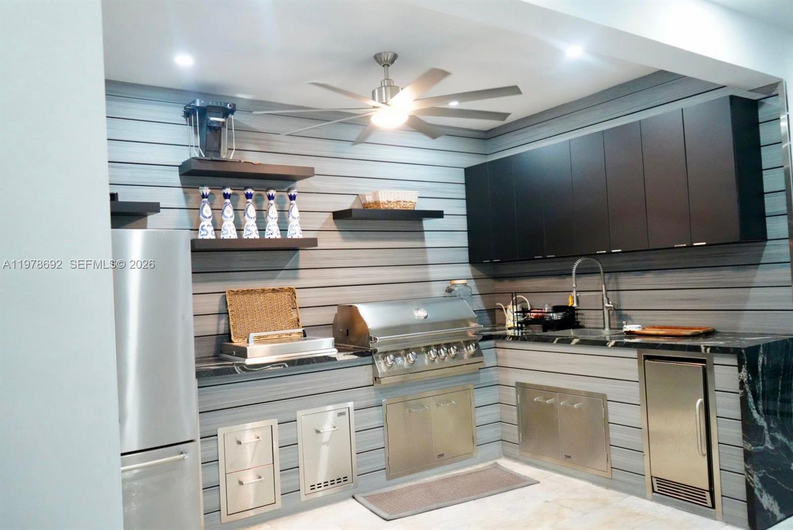 9351 SW 88th Ter Miami, FL 33176