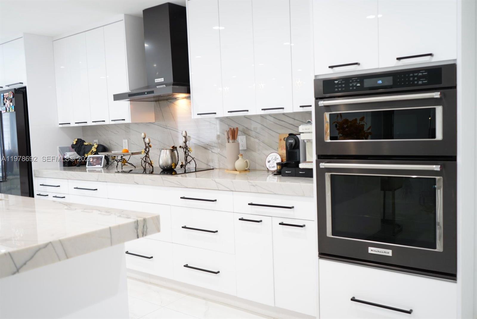 9351 SW 88th Ter Miami, FL 33176