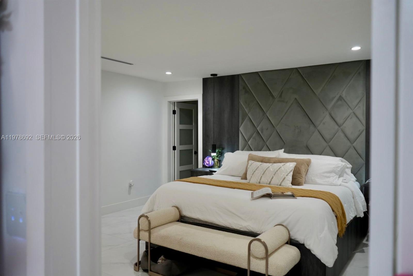 9351 SW 88th Ter Miami, FL 33176