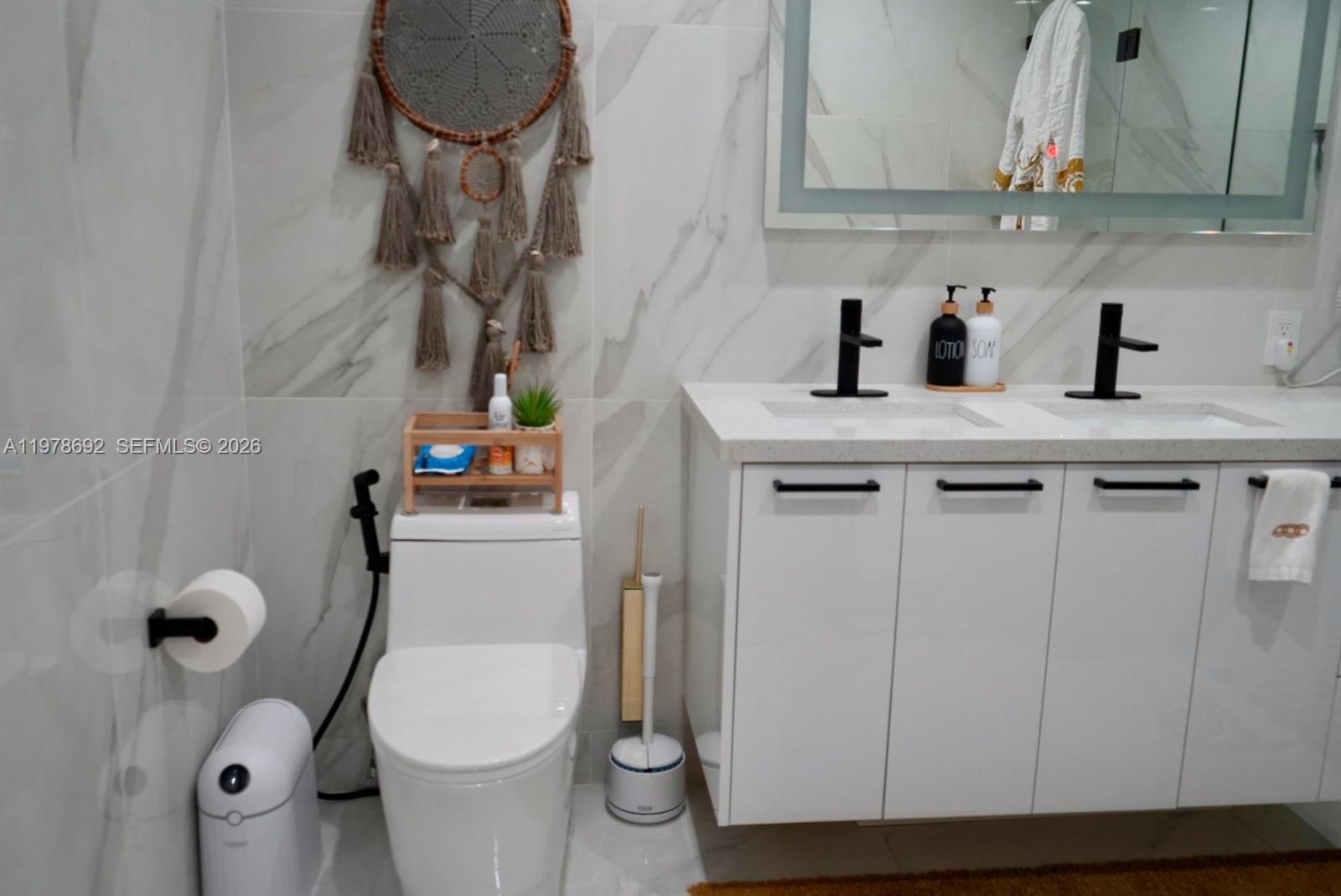 9351 SW 88th Ter Miami, FL 33176