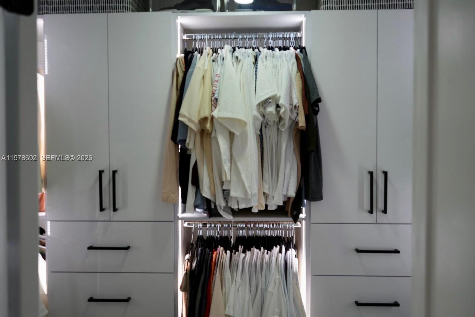 9351 SW 88th Ter Miami, FL 33176