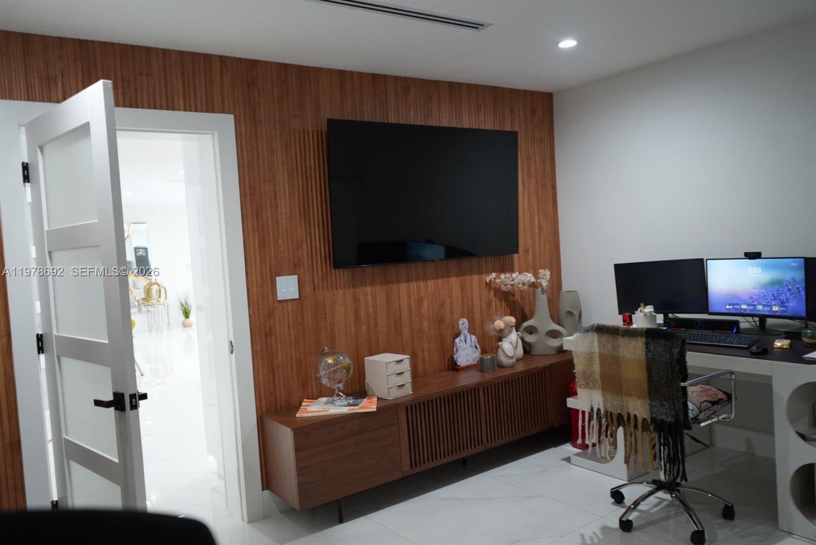 9351 SW 88th Ter Miami, FL 33176