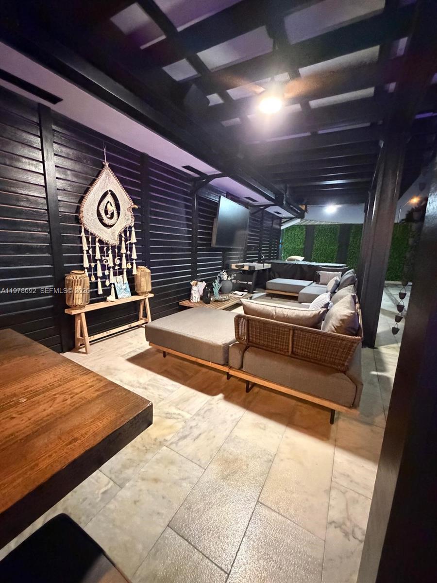 9351 SW 88th Ter Miami, FL 33176