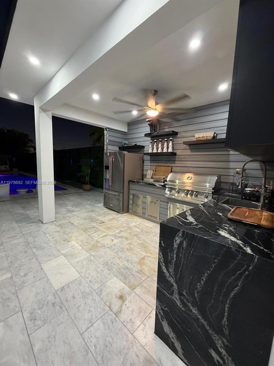 9351 SW 88th Ter Miami, FL 33176