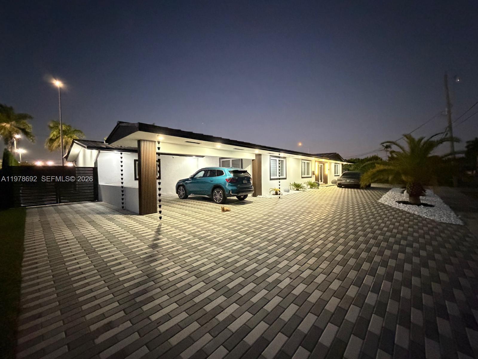 9351 SW 88th Ter Miami, FL 33176