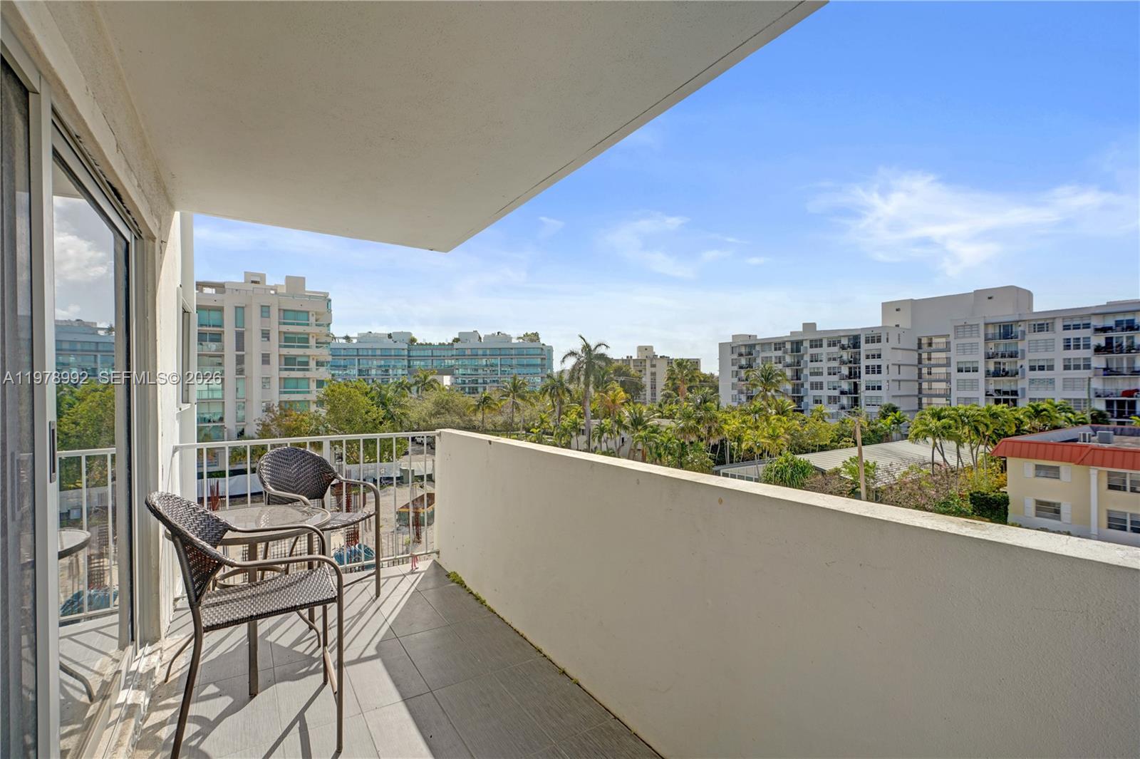 1075 92nd St #405 Bay Harbor Islands, FL 33154