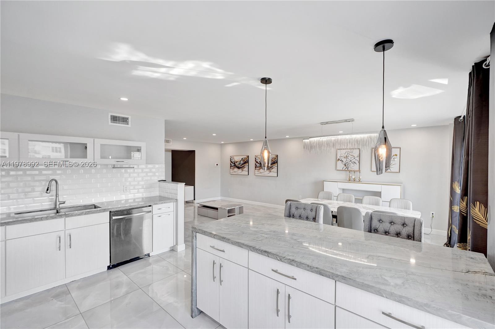 1075 92nd St #405 Bay Harbor Islands, FL 33154