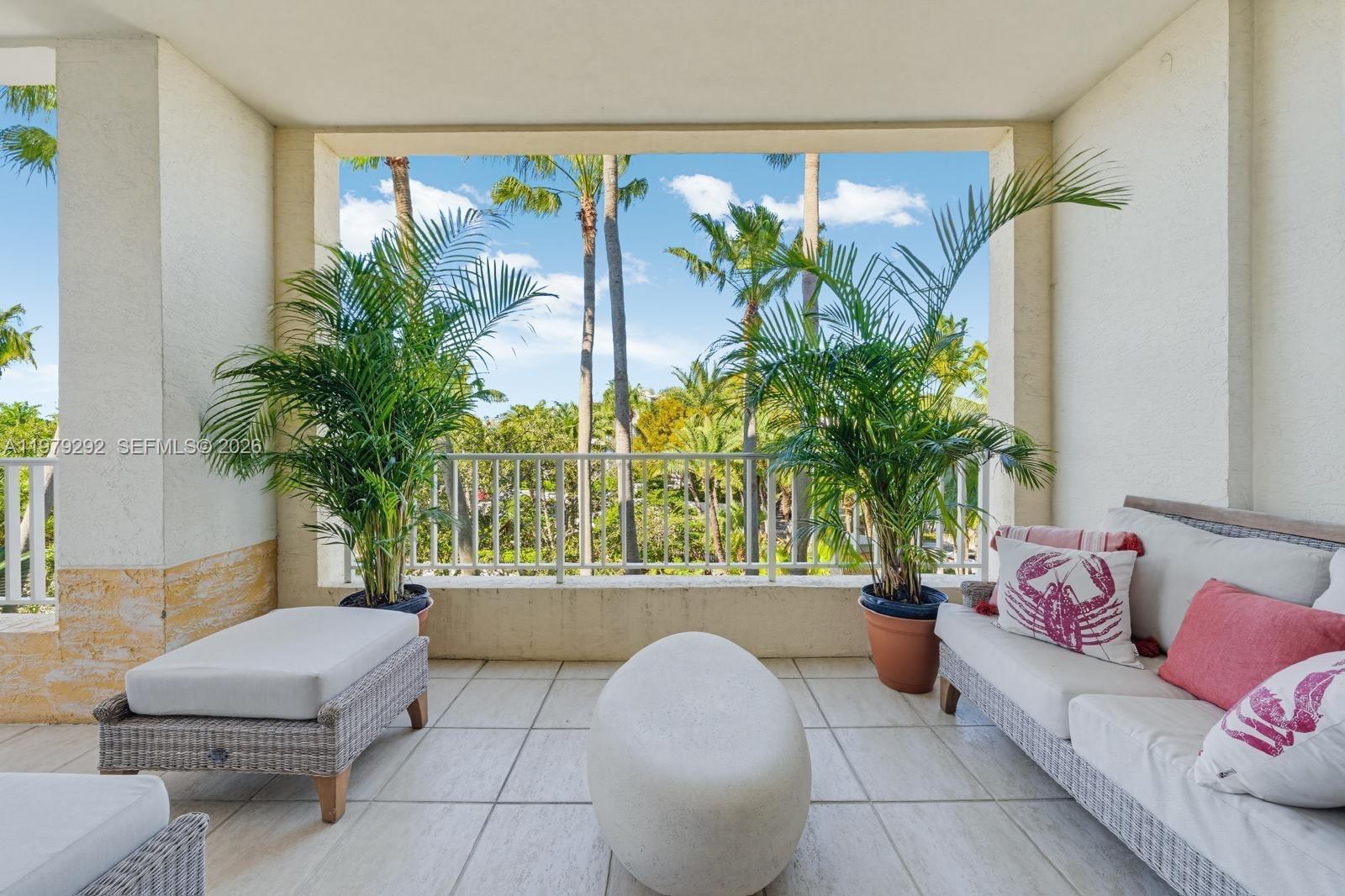 701 Crandon Blvd #302 Key Biscayne, FL 33149