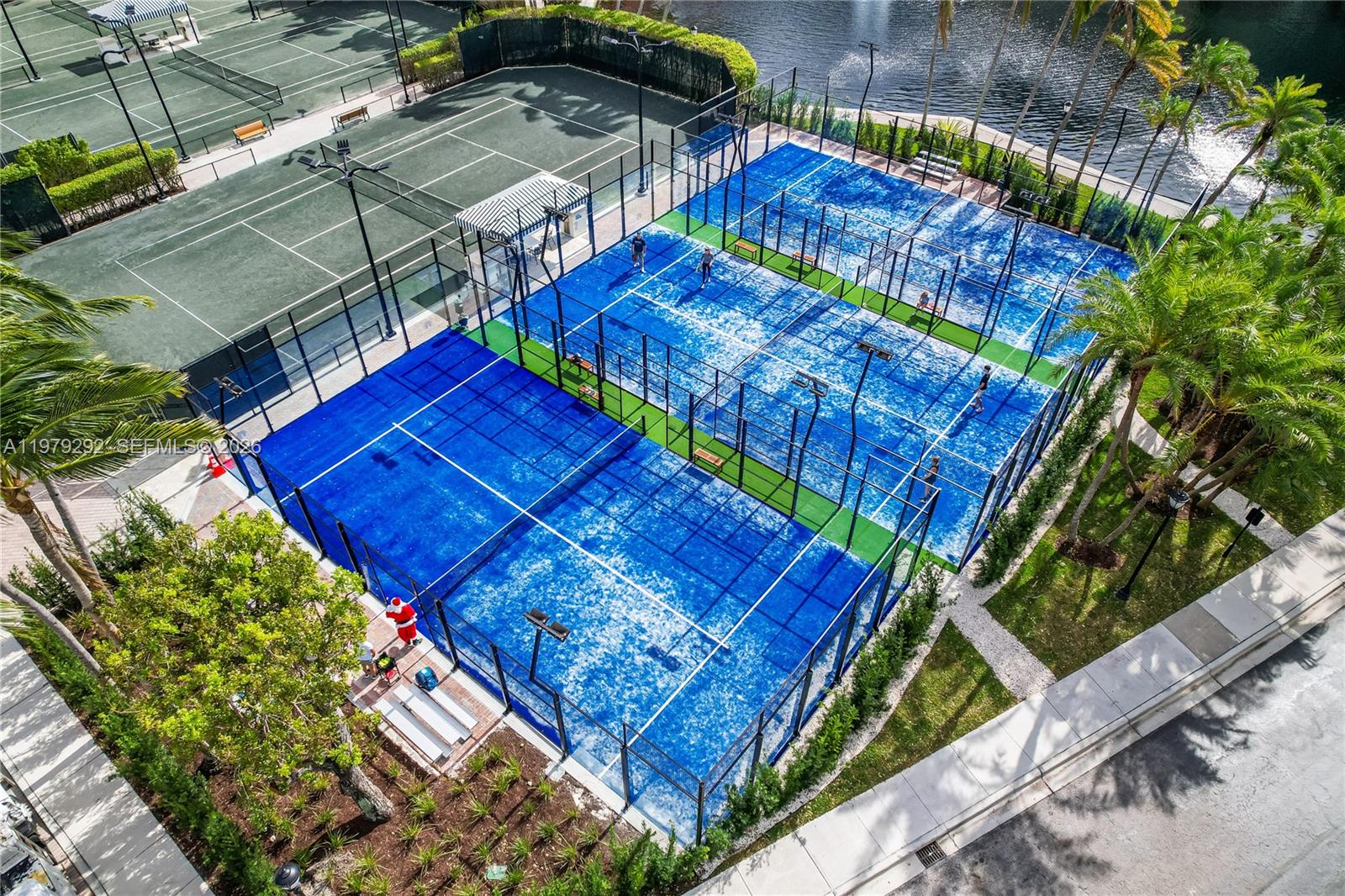 701 Crandon Blvd #302 Key Biscayne, FL 33149