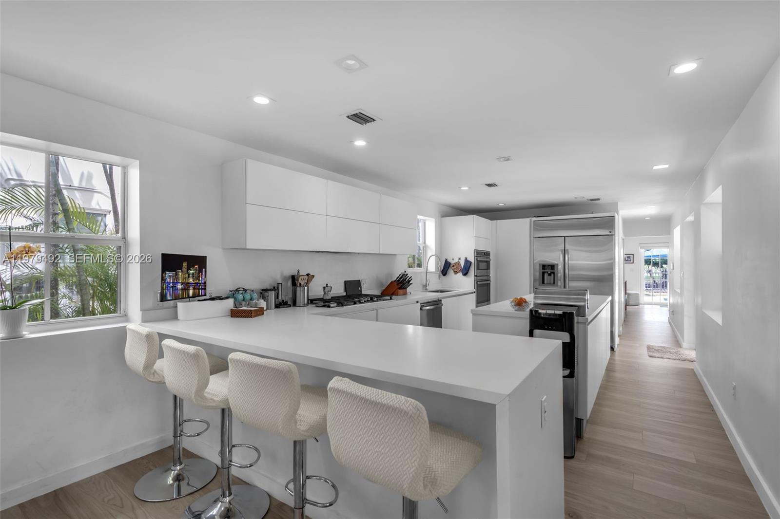 707 W 54th St Miami Beach, FL 33140