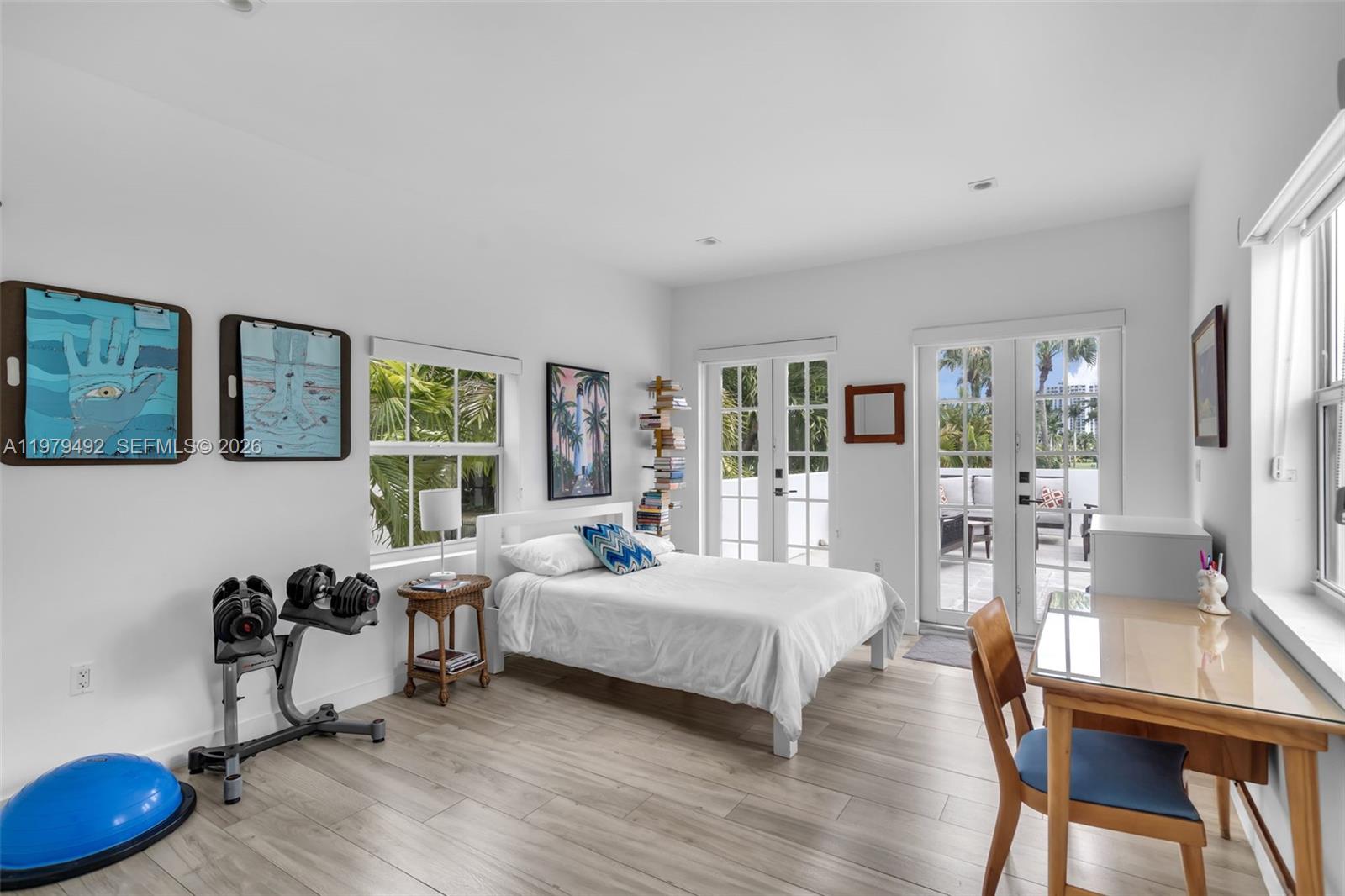 707 W 54th St Miami Beach, FL 33140