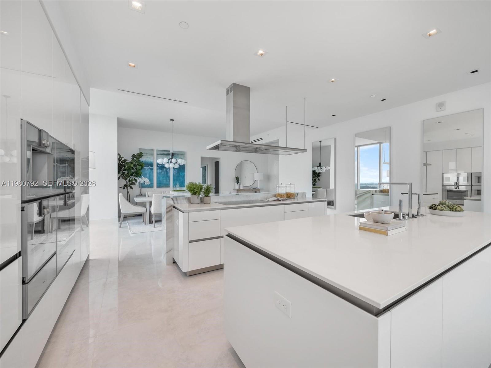 18501 Collins Ave #4304 Sunny Isles Beach, FL 33160