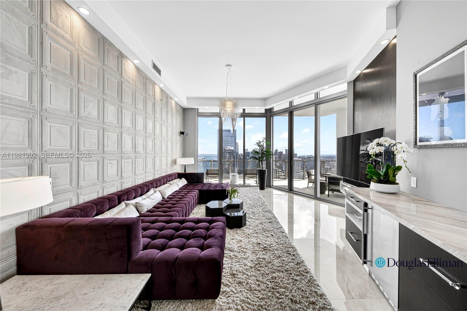 2900 NE 7th Ave #4904 Miami, FL 33137