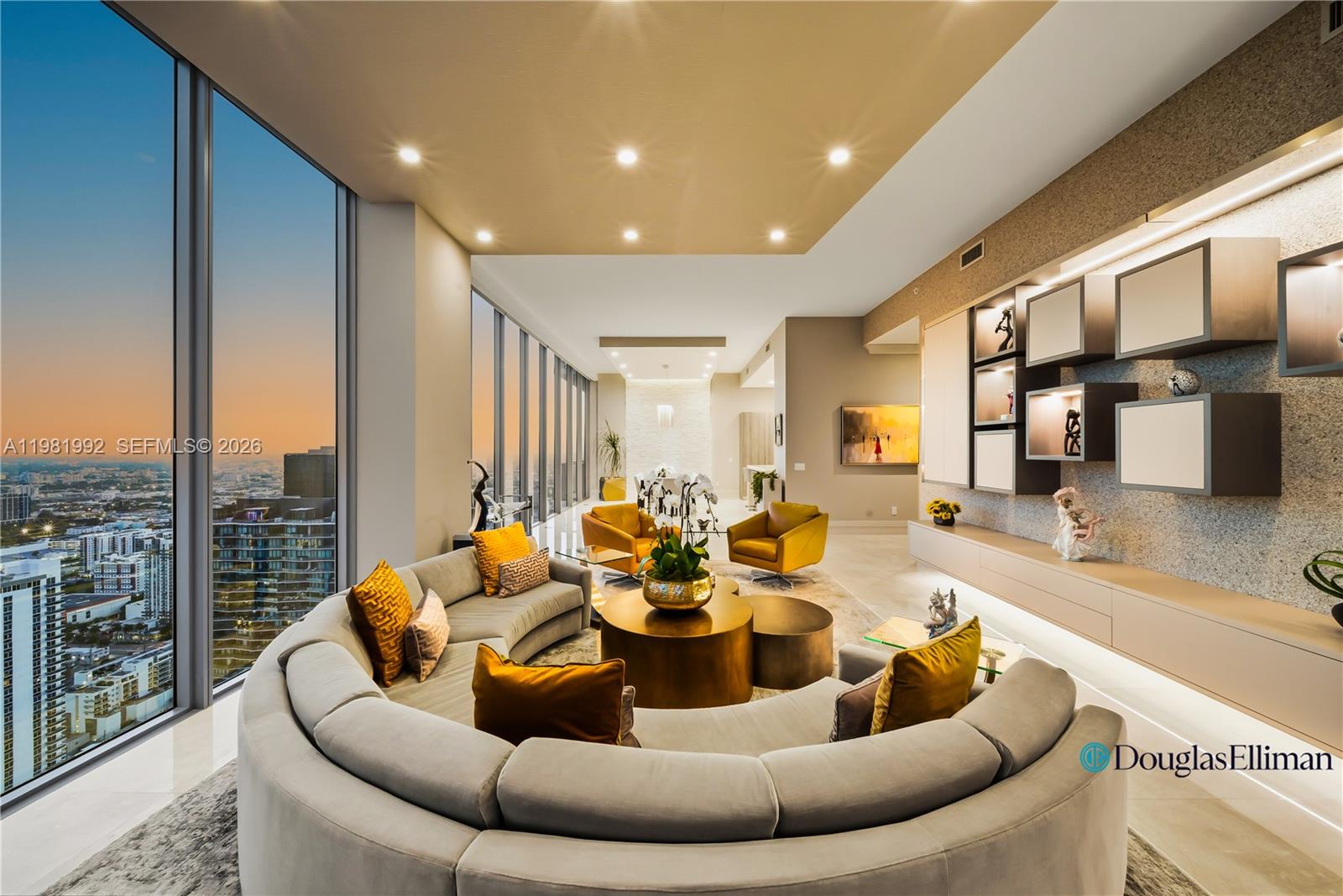 2900 NE 7th Ave #4904 Miami, FL 33137