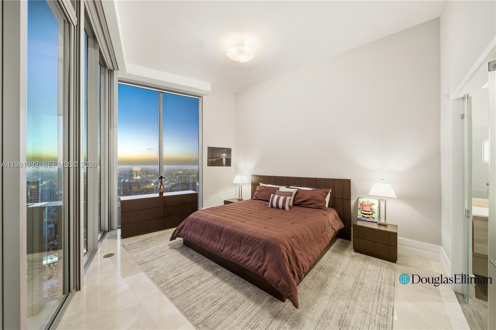 2900 NE 7th Ave #4904 Miami, FL 33137