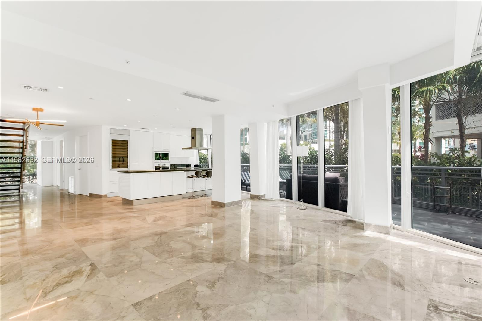 2950 NE 188th St #150 Aventura, FL 33180