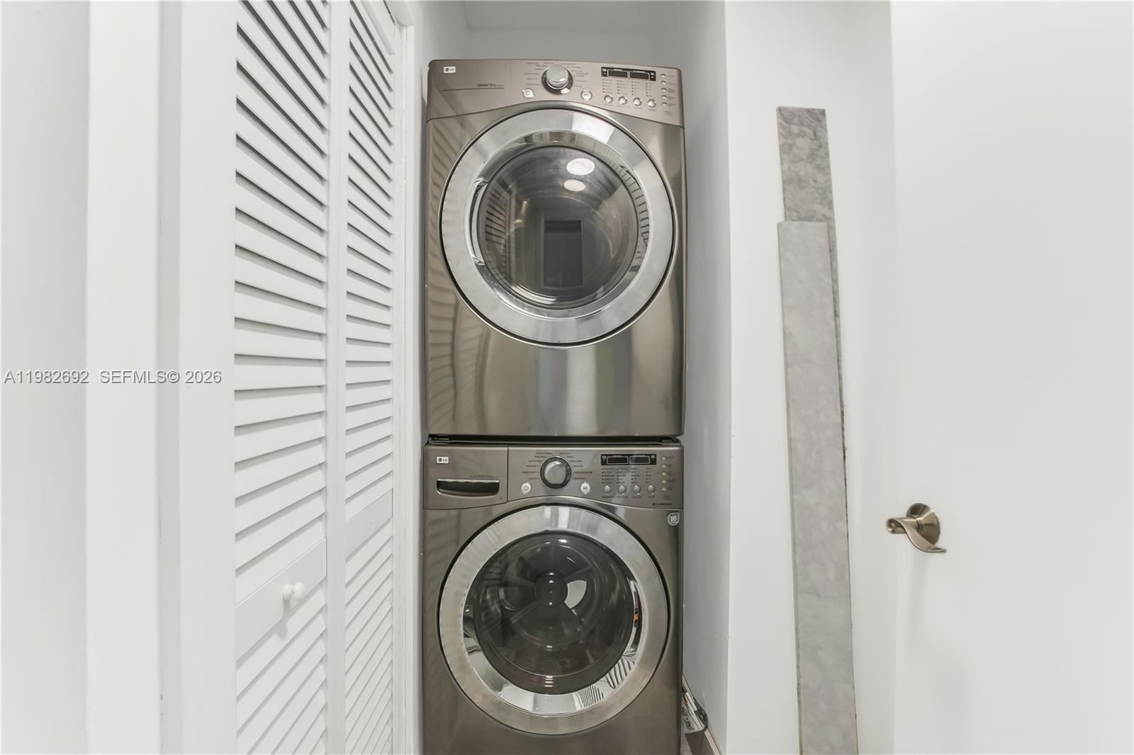 2950 NE 188th St #150 Aventura, FL 33180