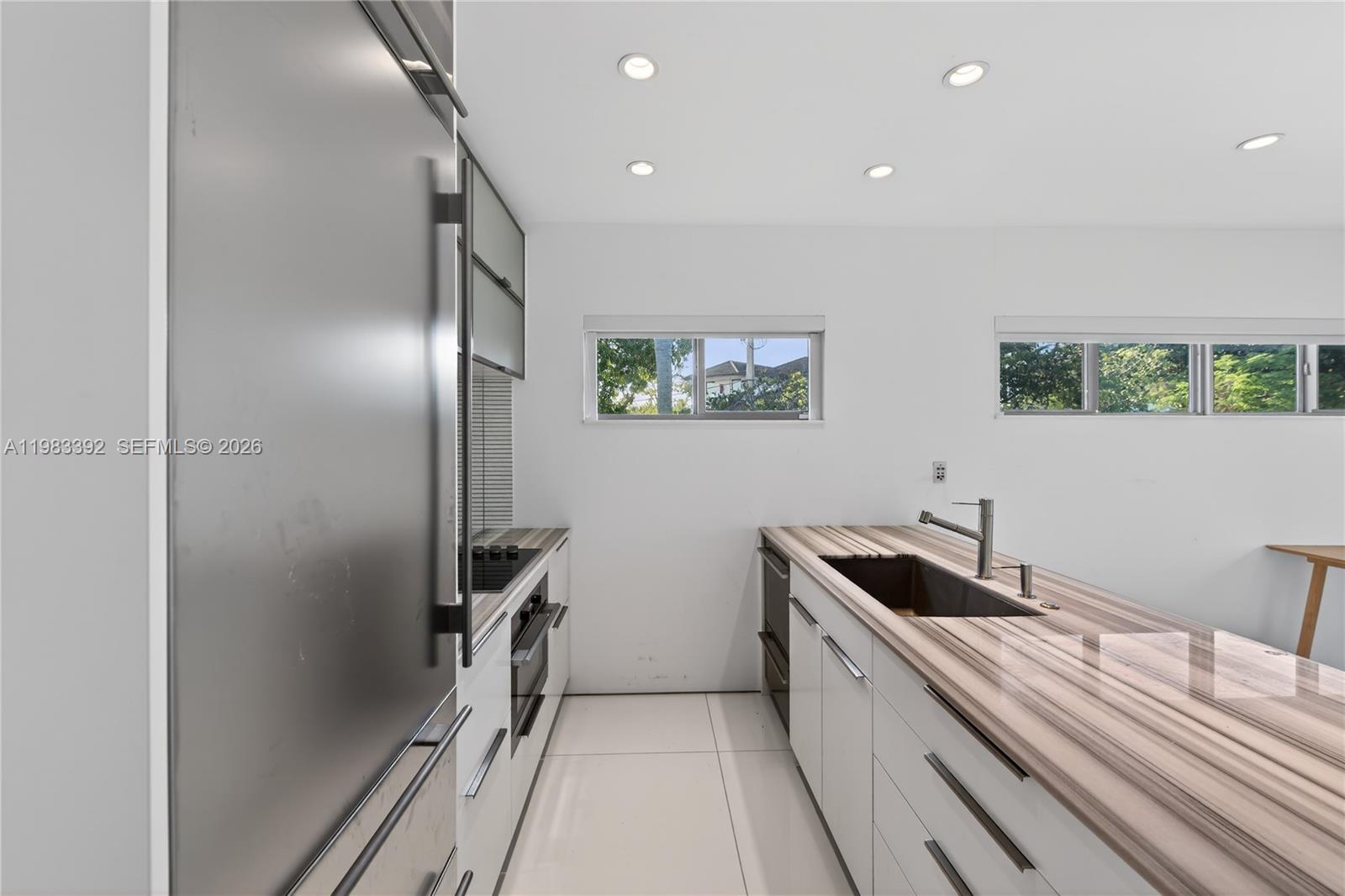 1000 N Shore Dr Miami Beach, FL 33141