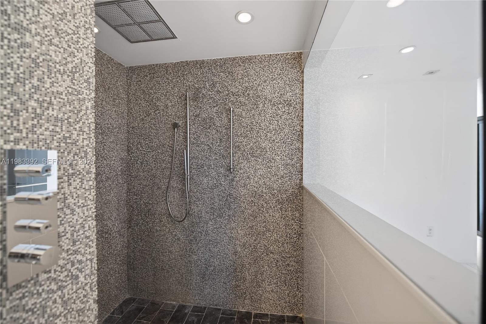 1000 N Shore Dr Miami Beach, FL 33141