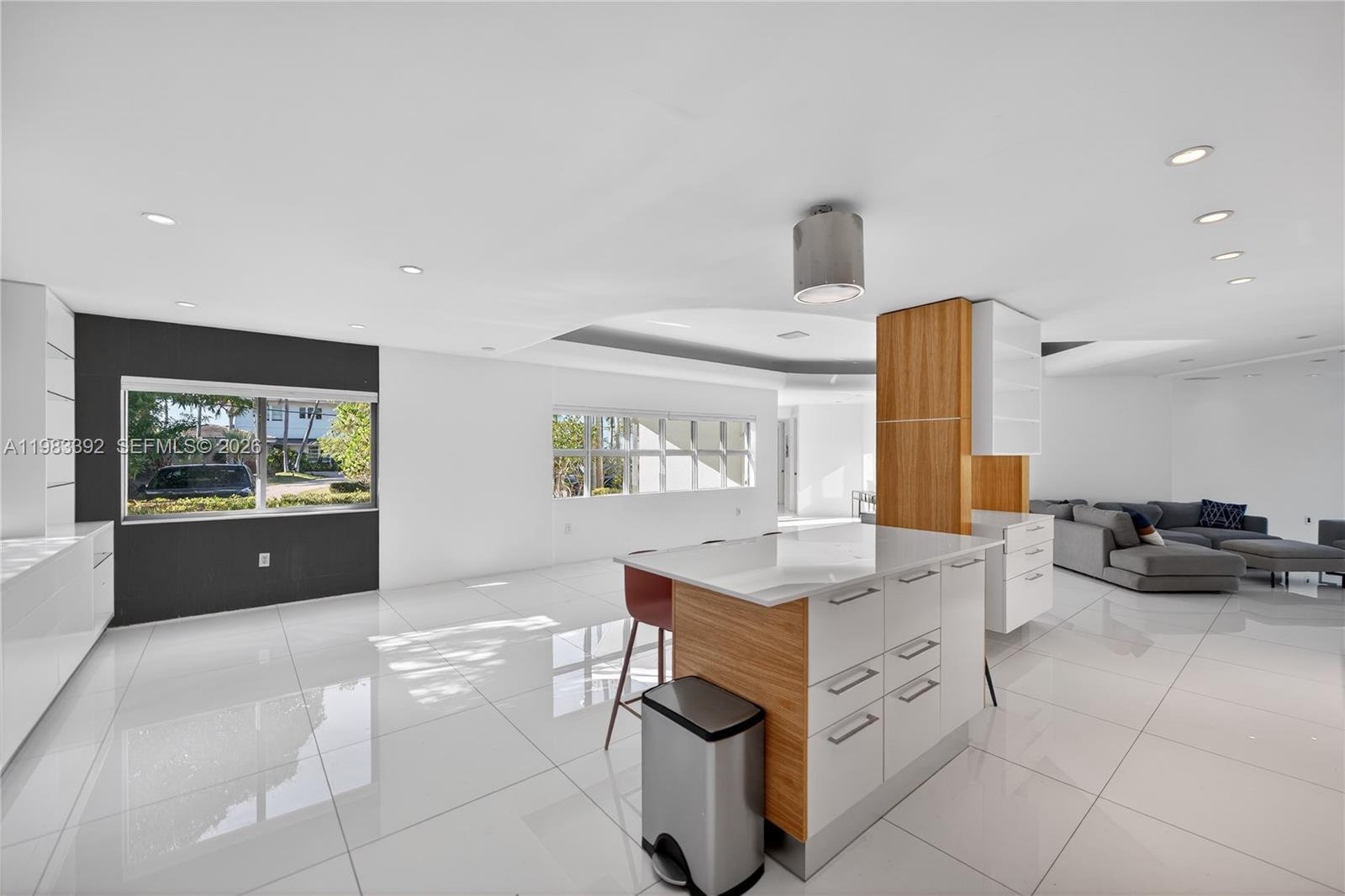 1000 N Shore Dr Miami Beach, FL 33141