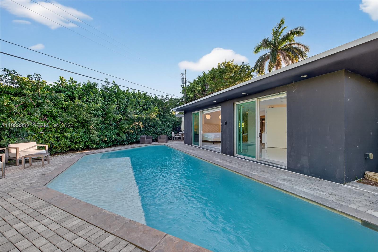 1000 N Shore Dr Miami Beach, FL 33141