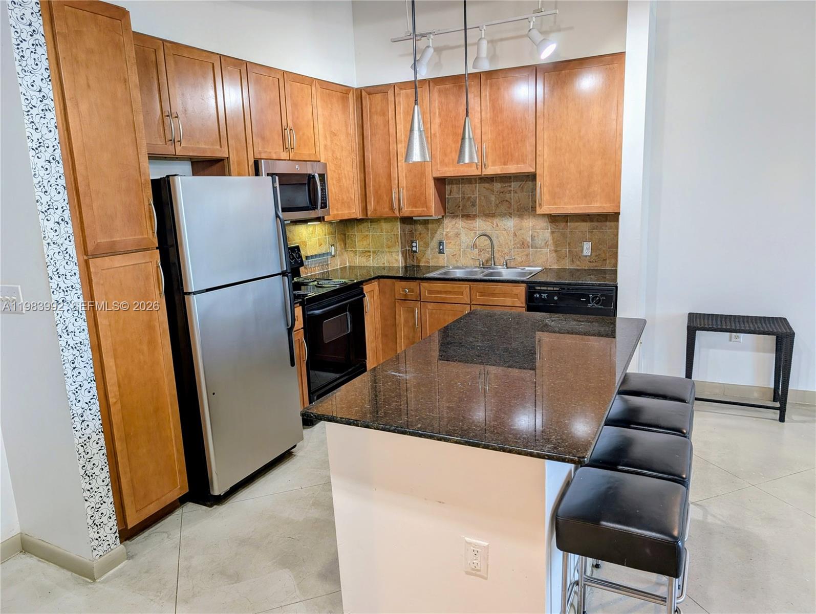 image Cite on the Bay East3