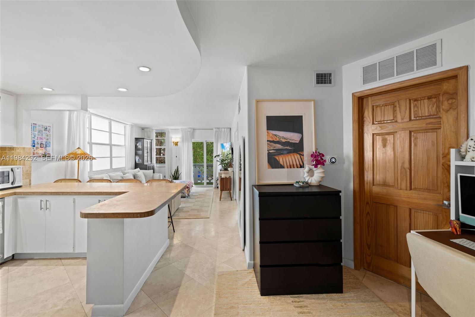 949 Pennsylvania Ave #201 Miami Beach, FL 33139