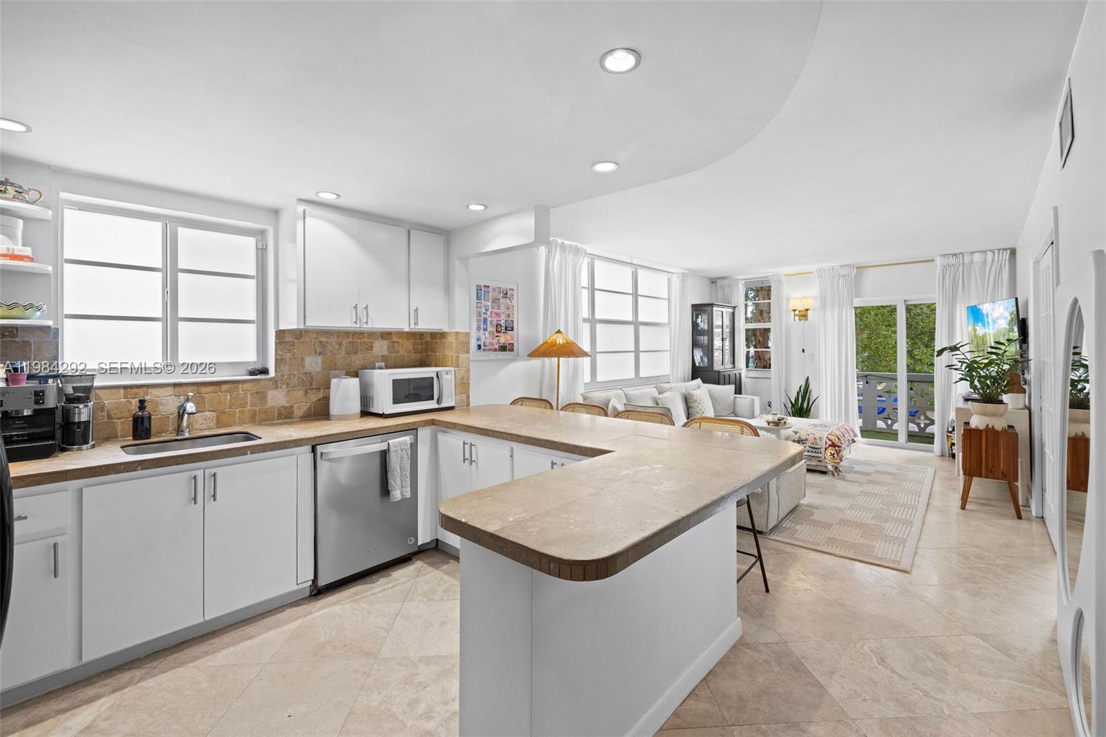 949 Pennsylvania Ave #201 Miami Beach, FL 33139