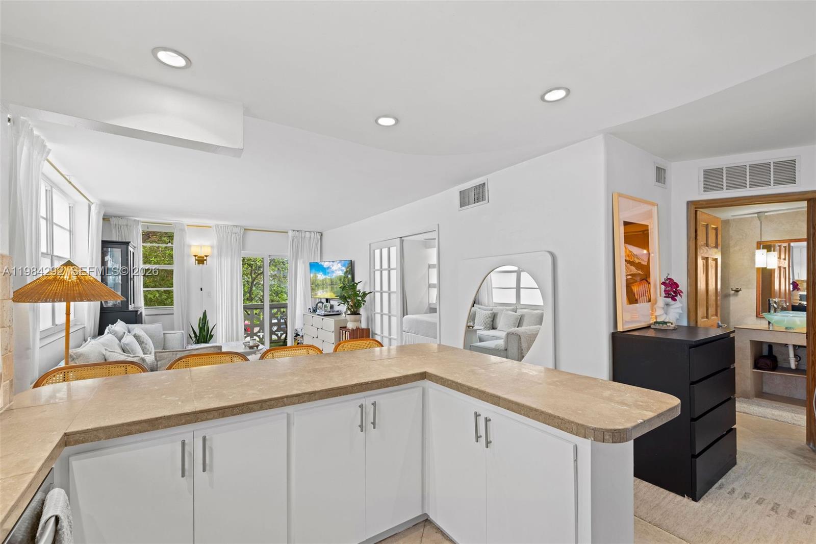 949 Pennsylvania Ave #201 Miami Beach, FL 33139